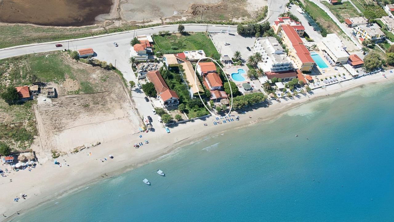 أليكيس Golden Dolphin Studios & Apartments المظهر الخارجي الصورة