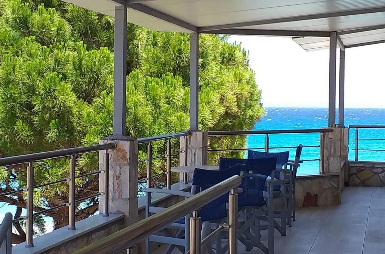 أليكيس Golden Dolphin Studios & Apartments المظهر الخارجي الصورة