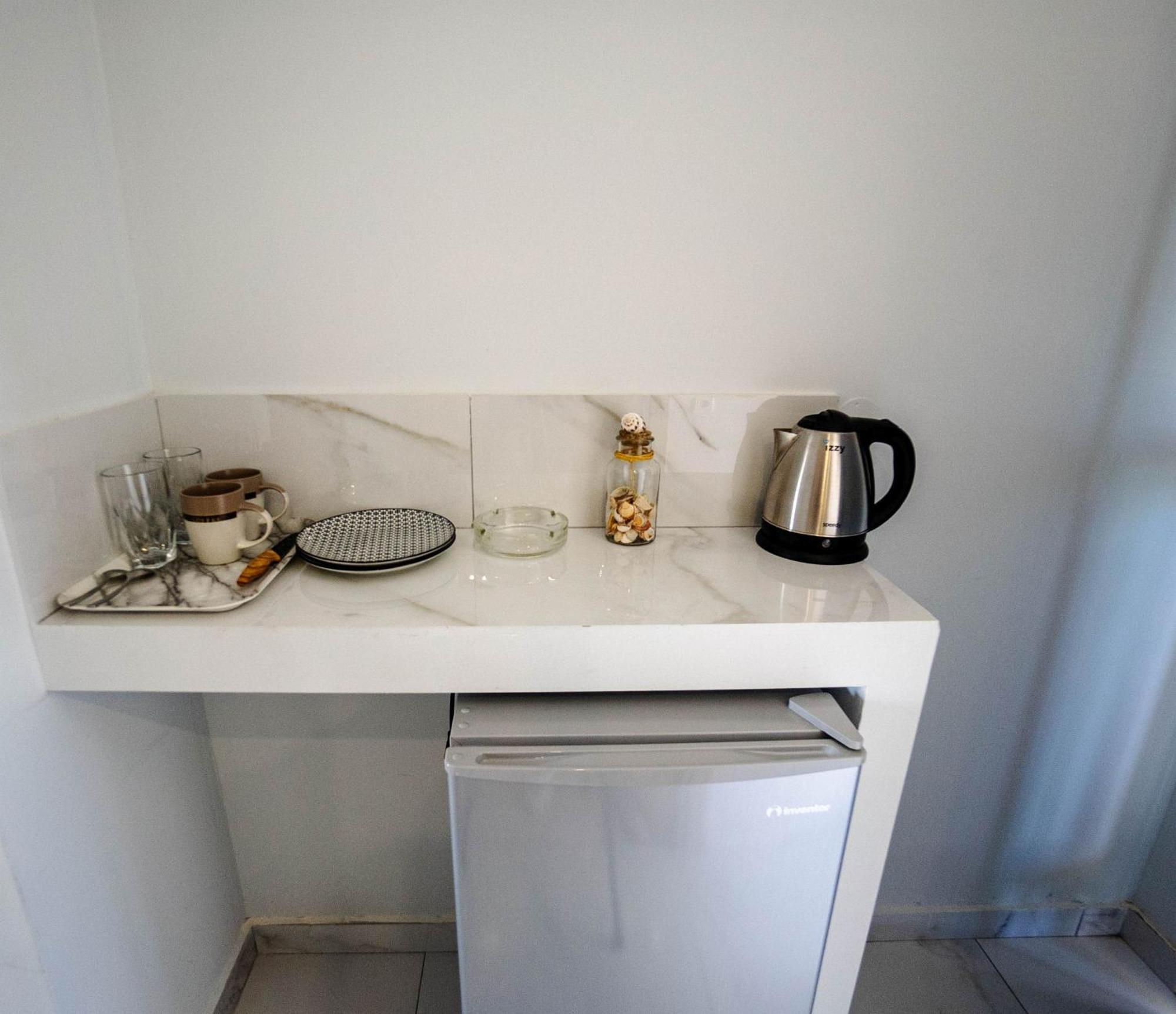 أليكيس Golden Dolphin Studios & Apartments الغرفة الصورة